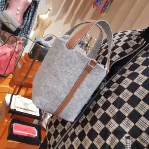 Feutre Swift Picotin Lock 18 PM Gris Clair Gold - Dubai Fashion LUX