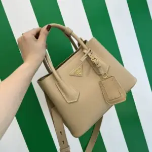 Galleria Saffiano leather medium bag - Dubai Fashion LUX