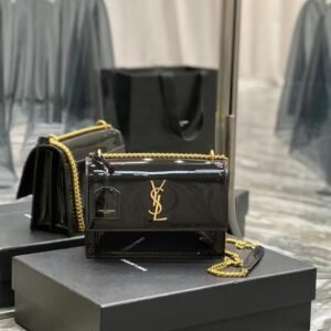 KATE SMALL CHAIN BAG IN LACQUERED PATENT LEATHER - Dubai Fashion LUX