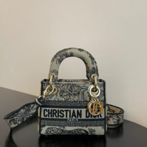 LADY D-LITE MEDIUM BAG - Dubai Fashion LUX