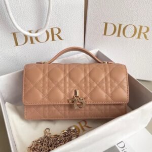 LADY TOP HANDLE CLUTCH - Dubai Fashion LUX