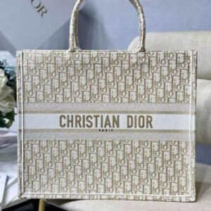 MEDIUM BOOK TOTE - Dubai Fashion LUX