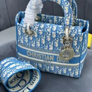 MEDIUM LADY D-LITE BAG - Dubai Fashion LUX