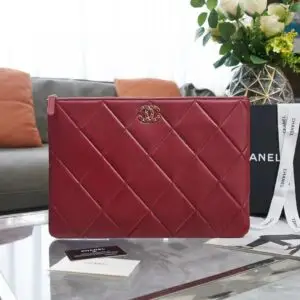 Shiny Crumpled Calfskin Large Pouch Burguundy - Dubai Fashion LUX