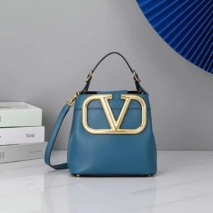 Supervee calfskin handbag V logo 2WAY bag - Dubai Fashion LUX