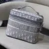 TRAVEL VANITY BAG - Dubai Fashion LUX