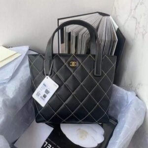 Wild Stitch Tote bag Lambskin - Dubai Fashion LUX