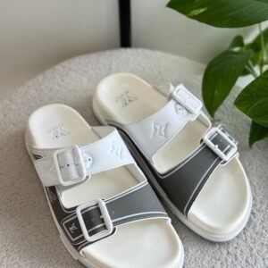 LOUIS VUITTON 11
